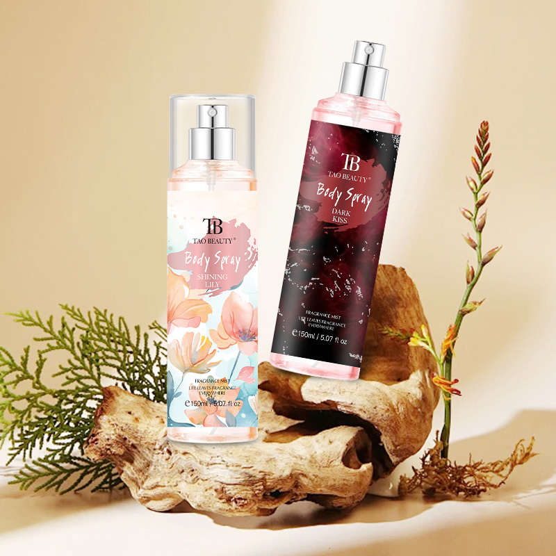 The fragrance spray has a long - مراجعة Perfume Travel Set وسعره